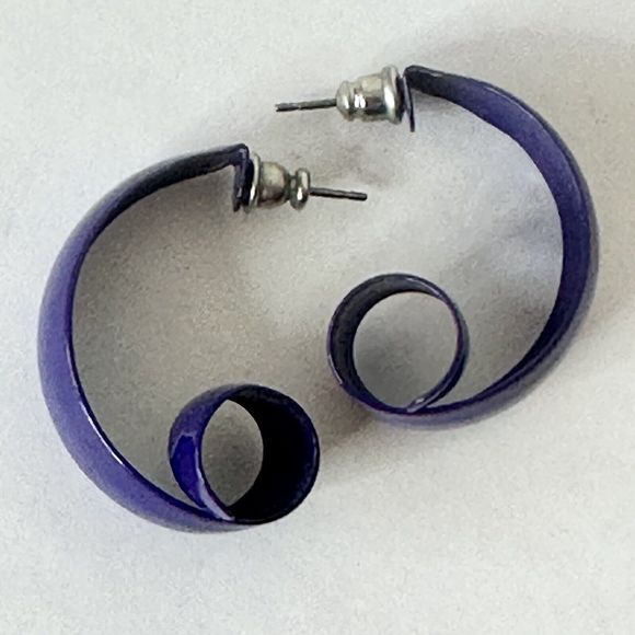 Purple Enamel Twisted‎ Hoop Stud Earrings 80’s 90’s Street Wear 1” - Picture 2 of 3